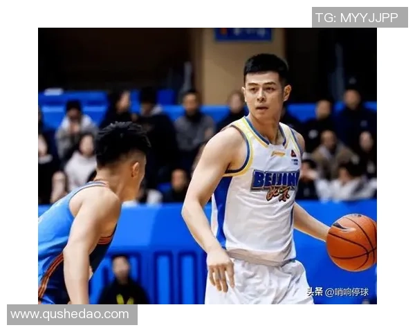 方硕的篮球之路：从青涩少年到职业球员的成长历程与挑战